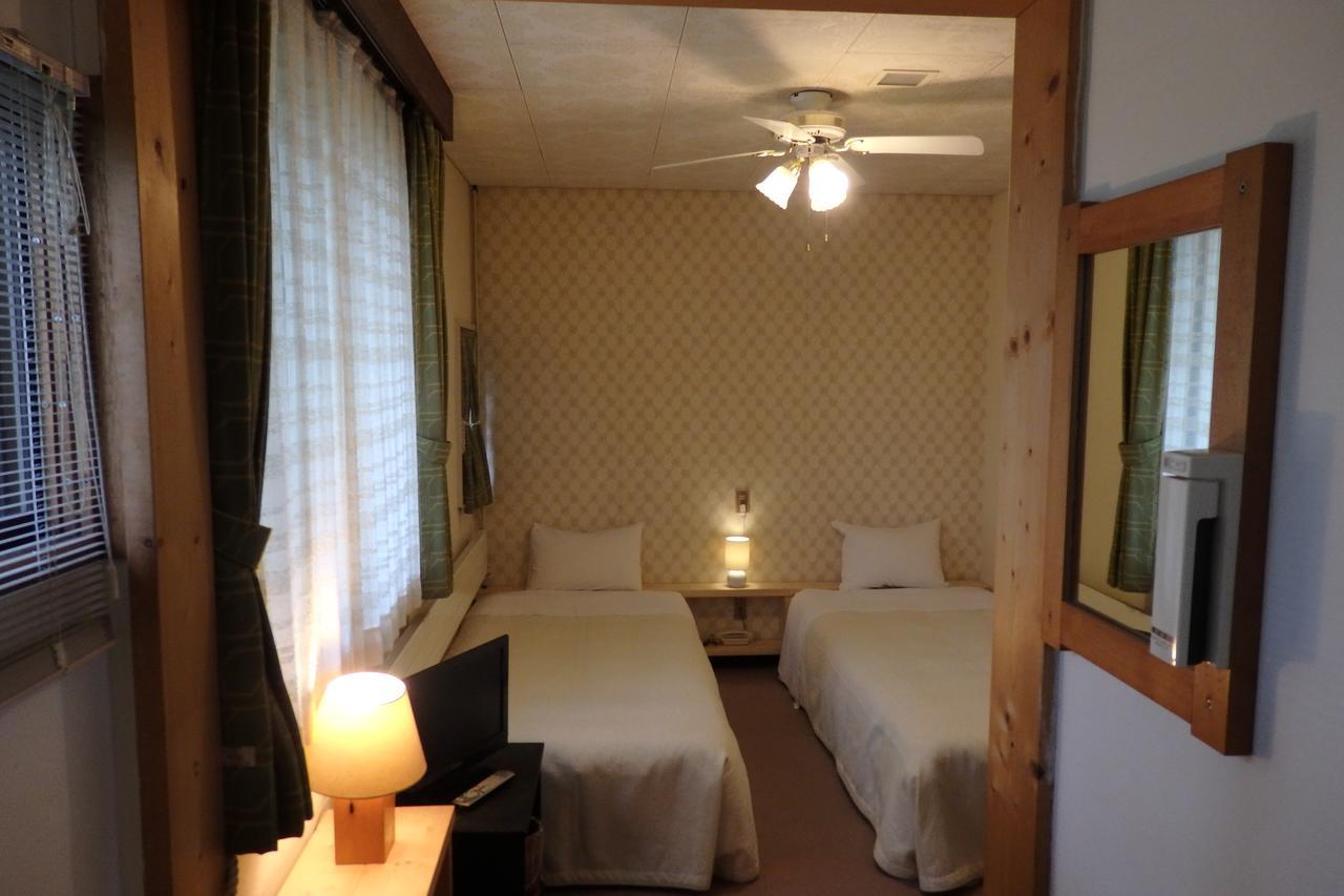 Pension Richemond Kusatsu  Exteriör bild